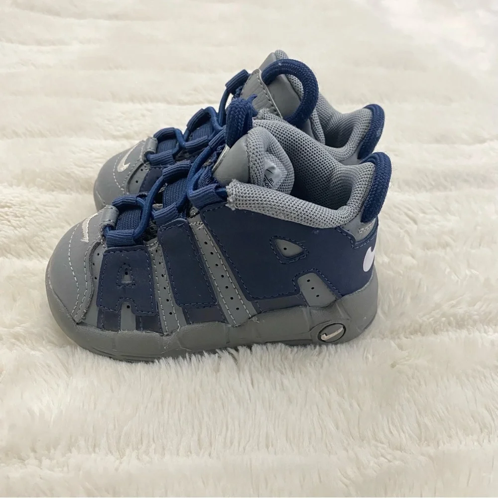 Nike Air More Uptempo Kids Navy and Gray Sneakers Size 5c